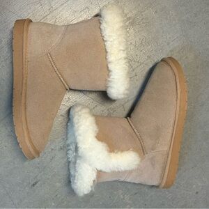 Women’s Serra Beige Shearling Winter Cozy Boots